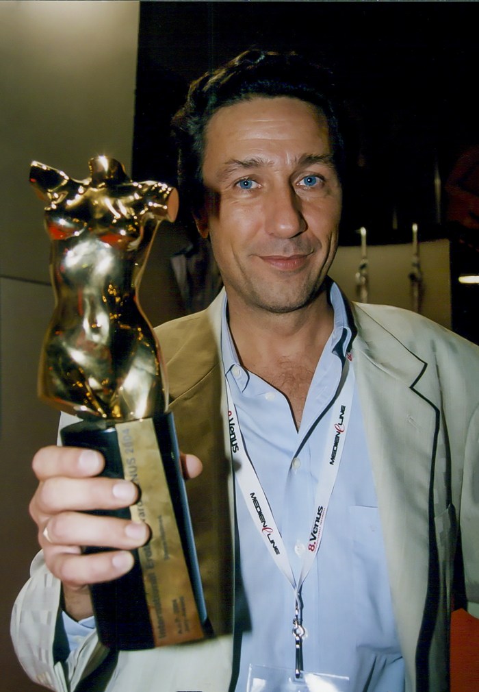 Steve Holmes porn actor 2001