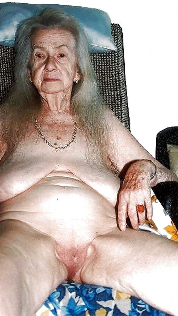 Very old naked old women
