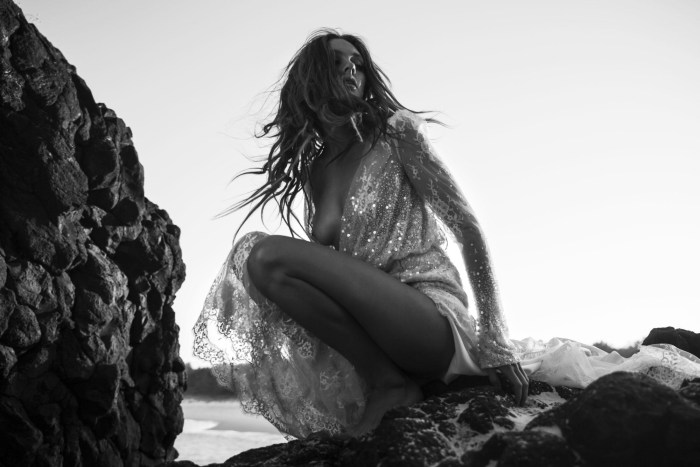 Deer Jennifer is hot