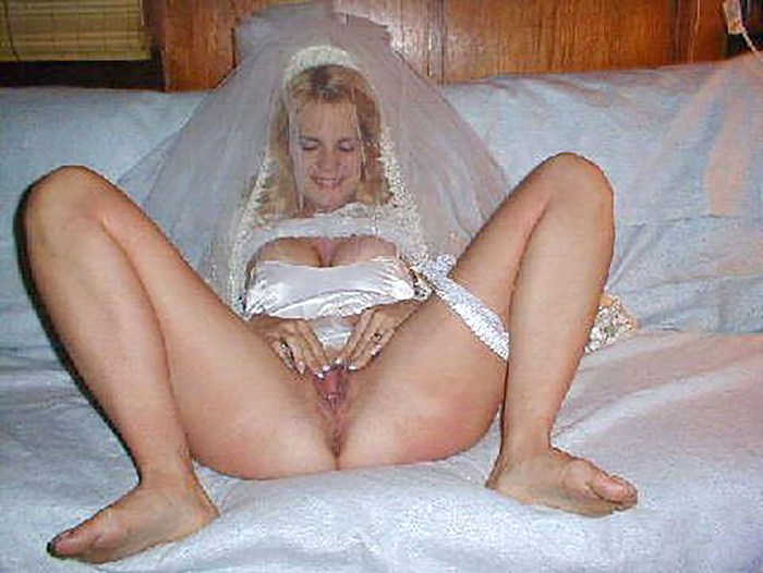 Brides fuck in wedding dresses