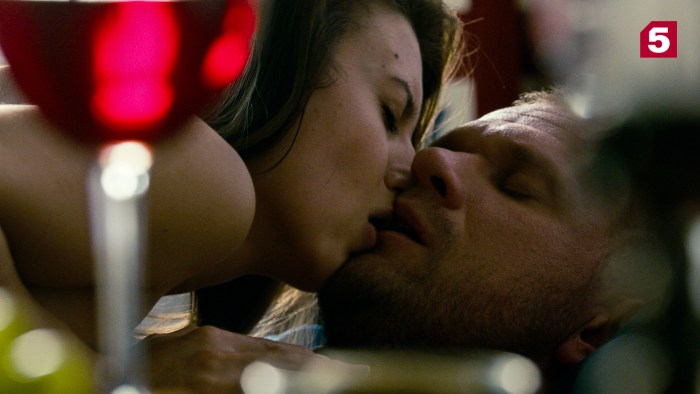 Film Strong nuts 2020