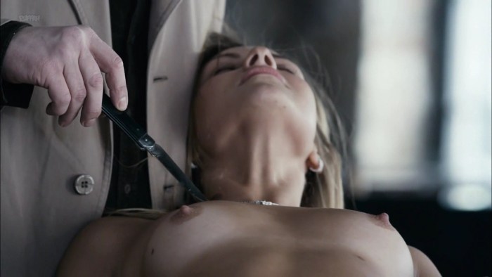 Elizabeth Herley Topless