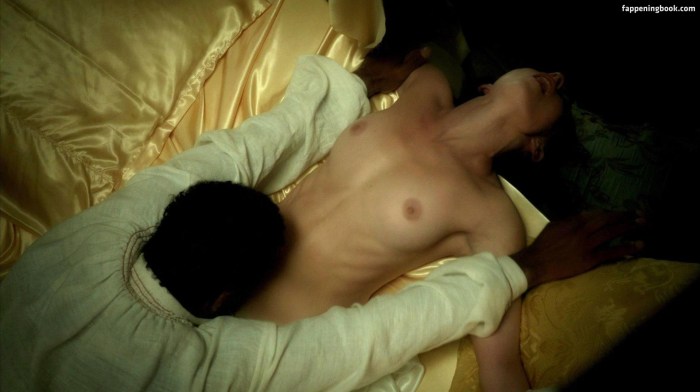 Laura Haddok chest