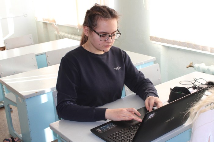 Cherni Tula region monument to Turgenev