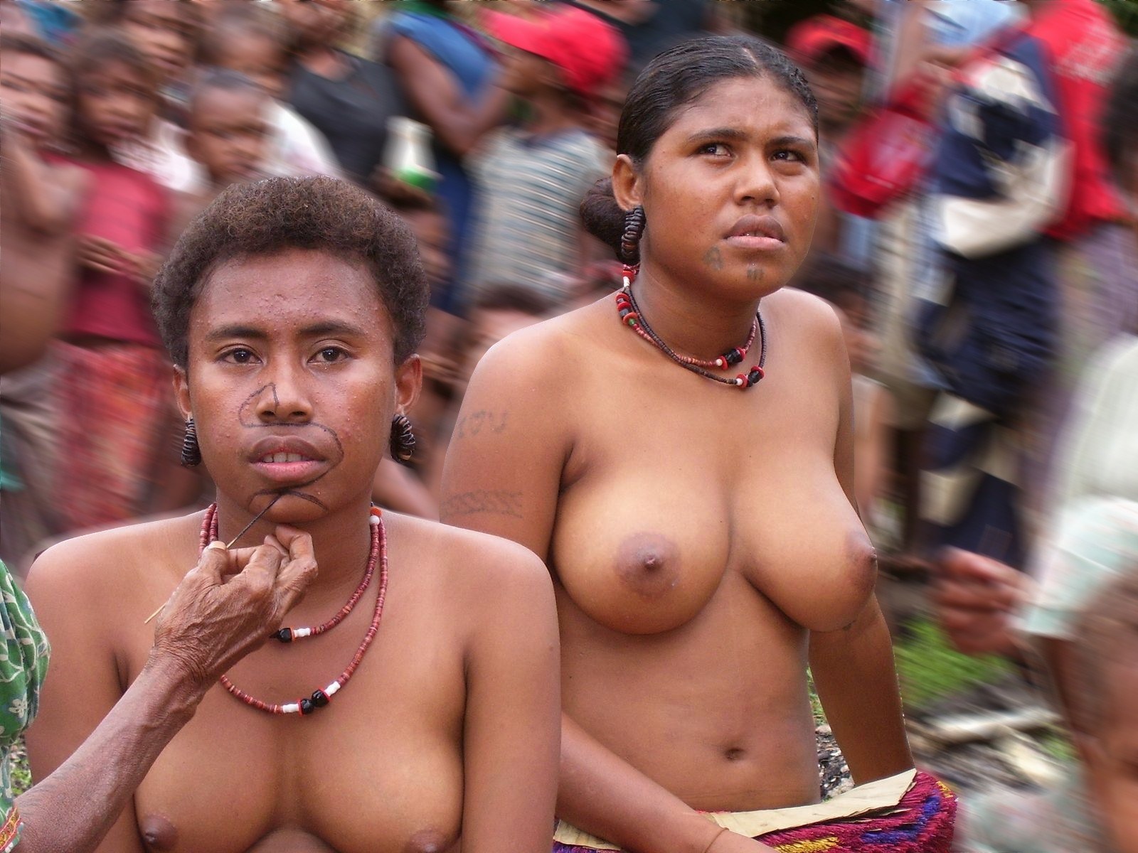 Bare Boobs in Tribes (64 photos)