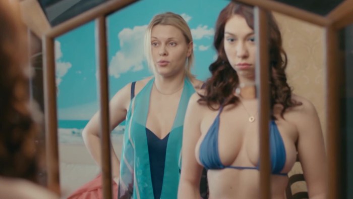 Dakota Sky porn actress