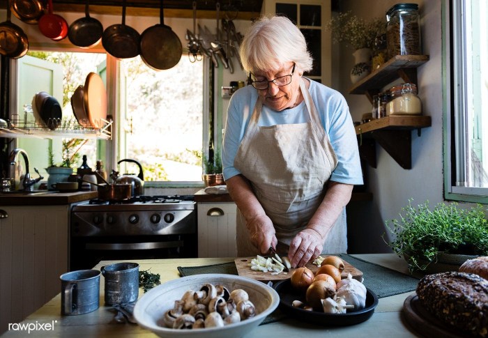 An elderly woman is Russian