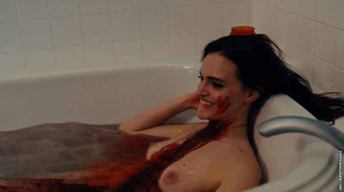 Free Preview of Madeleine Stowe Naked in Blink