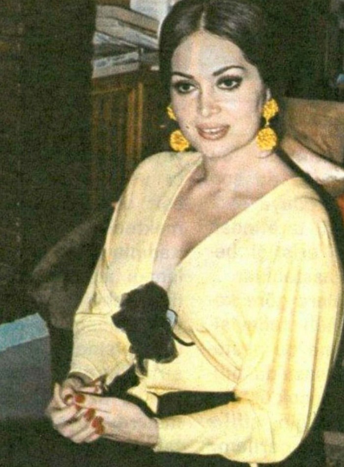 Turkan Shorai photo in a swimsuit