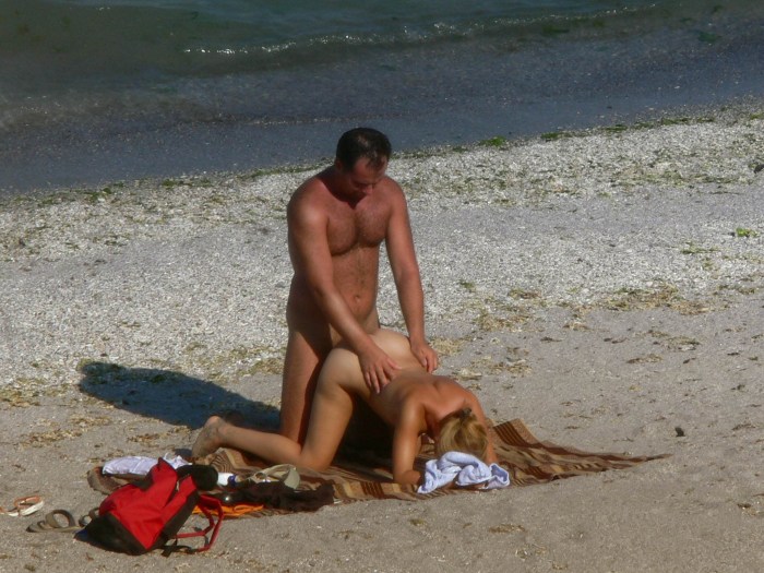 Masturbation of girls on the beach