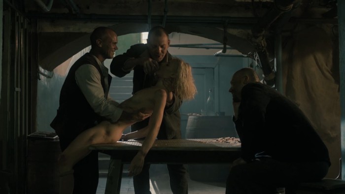 An hour before dawn Naked scenes