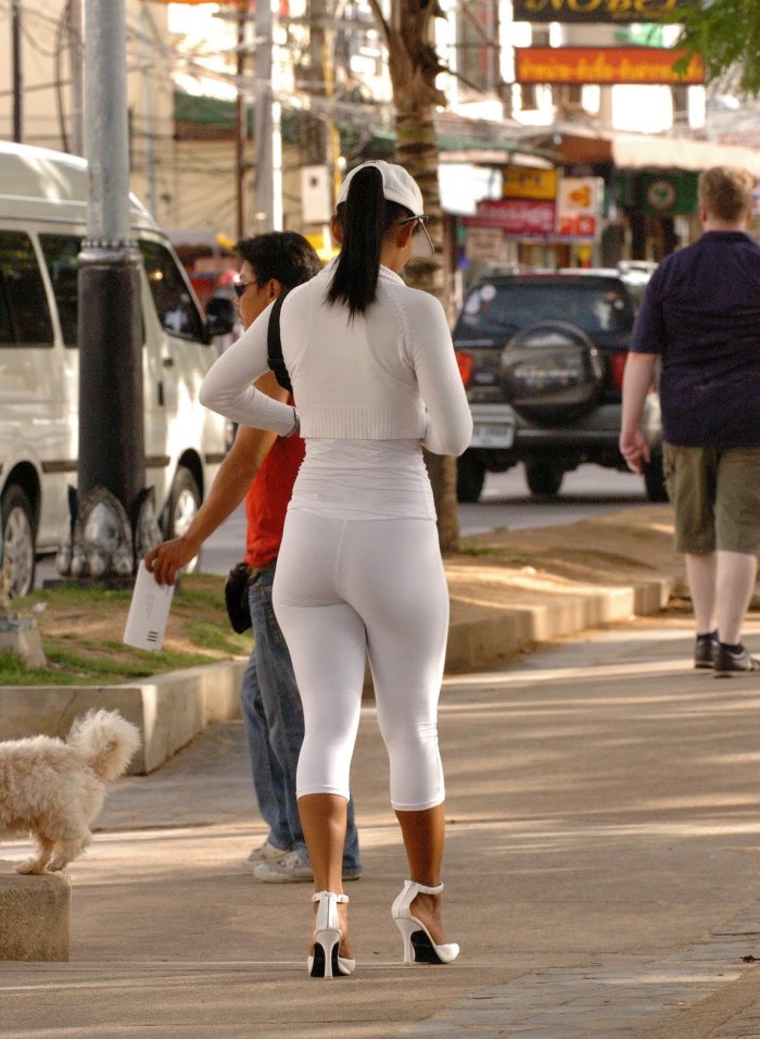 Buttocks on the street