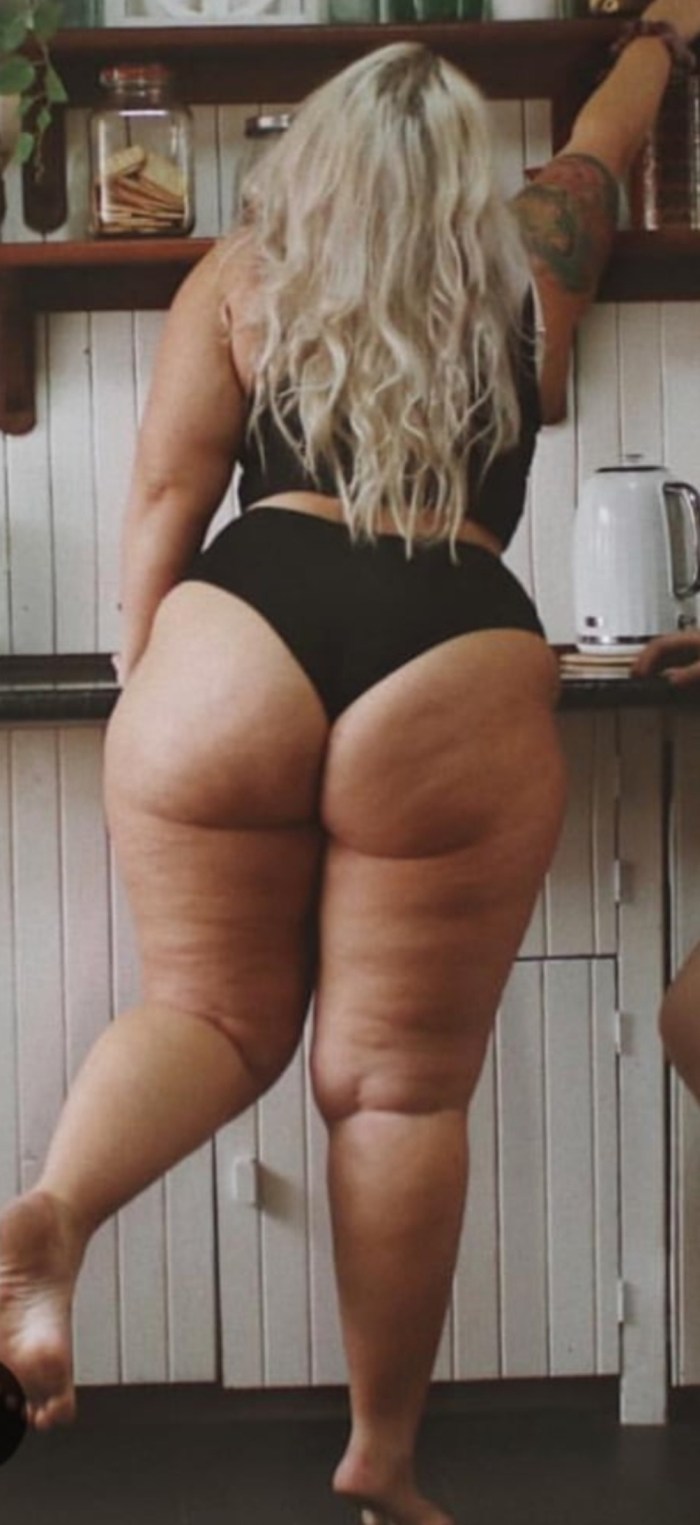 Fat women's buttocks