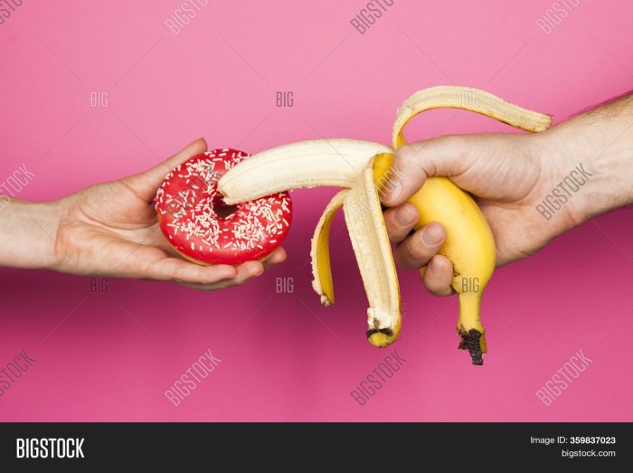 Women's uterus in flowers