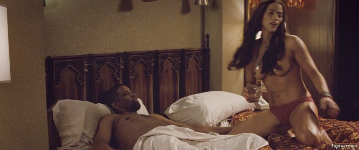 Paula Patton Naked in the film