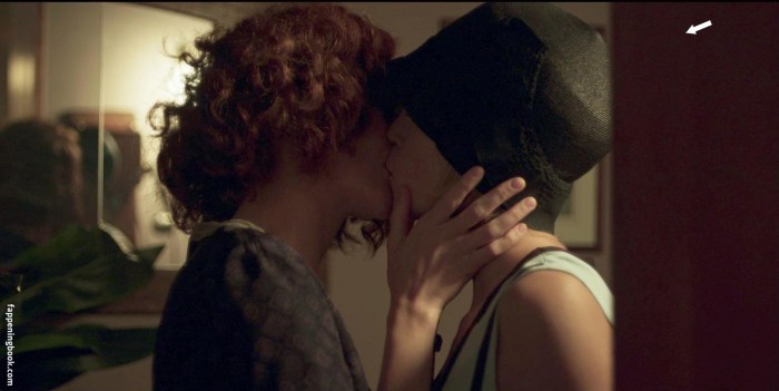 Wallpaper Minimalism Girl