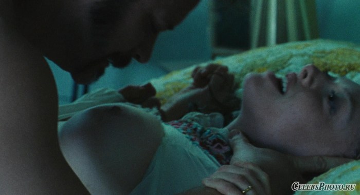 Amanda Seyfrid bed scenes