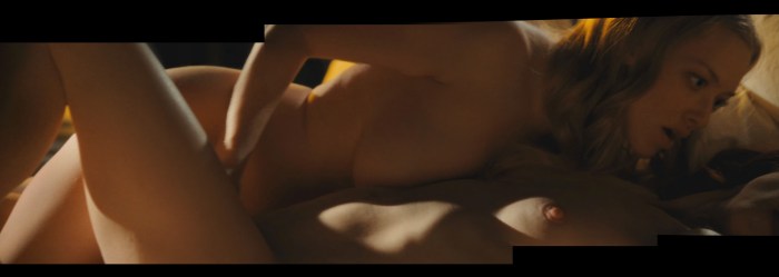 Amanda Seyfrid 18 scene in the film