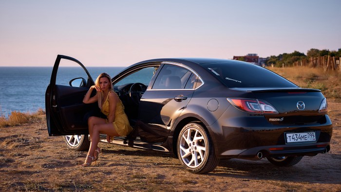 Mazda 6 GH 2010 Girl