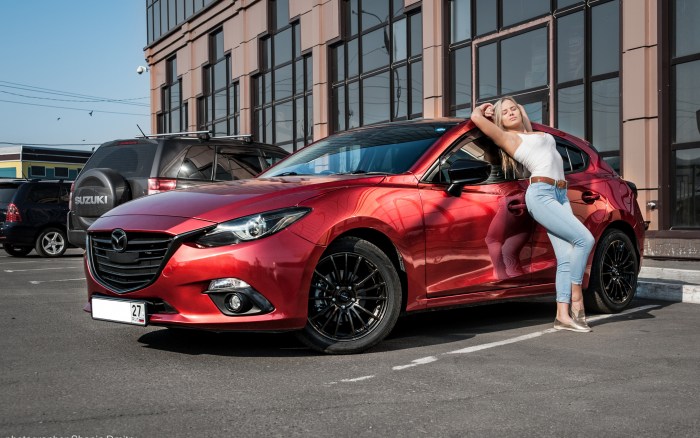 A car wash with girls