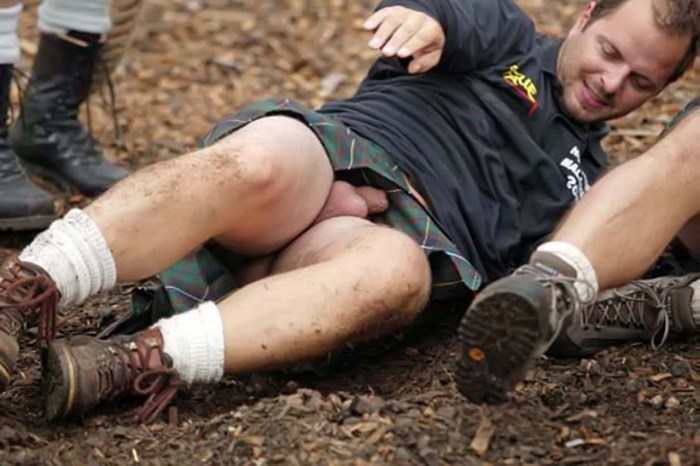 A guy in Kilt without panties