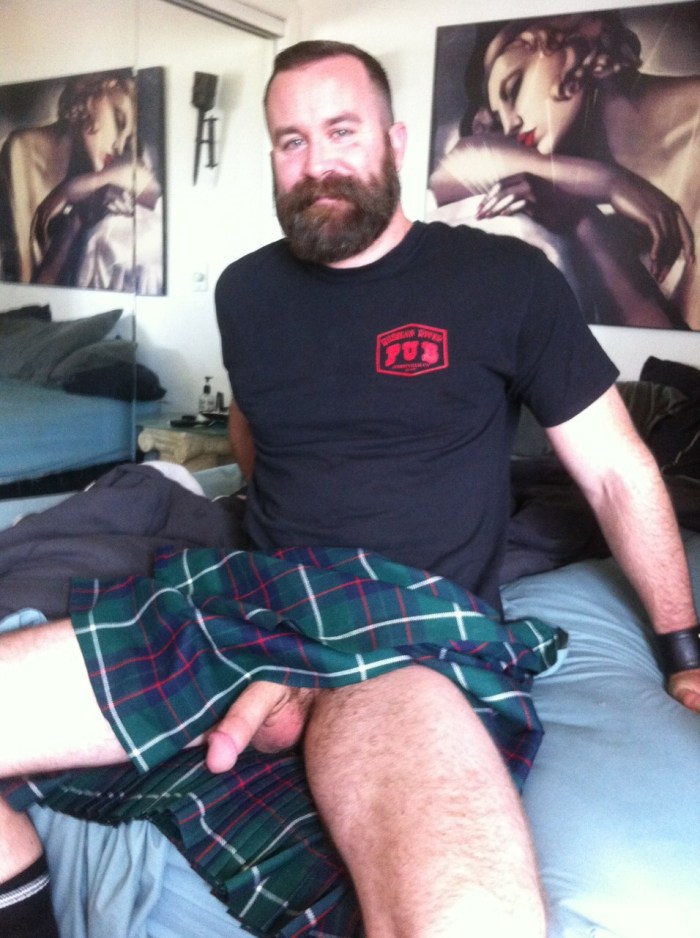 Four Horney Girls Look Under Guys Kilt