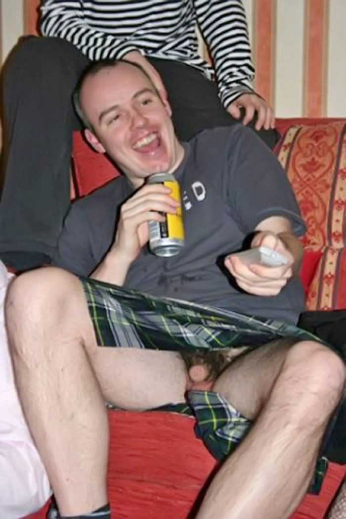 Scotch without panties dick