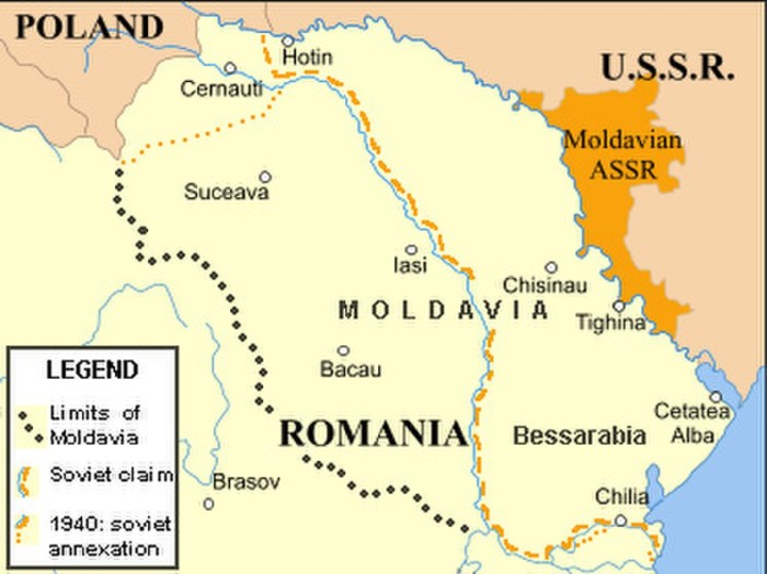 Moldavian Plazinda pie