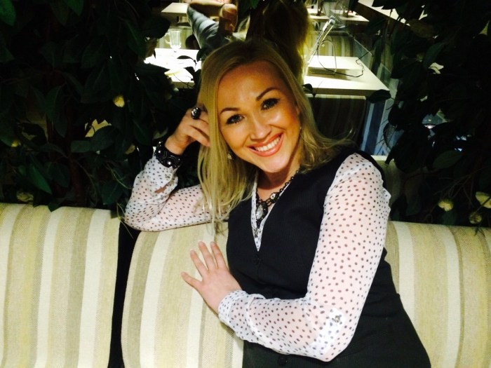 Anastasia Mironova @mironovanastasiia