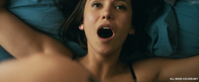 Actress Nina Dobrev nude