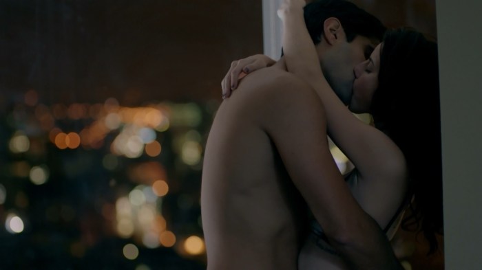 Actress Yuzgu Kaya naked