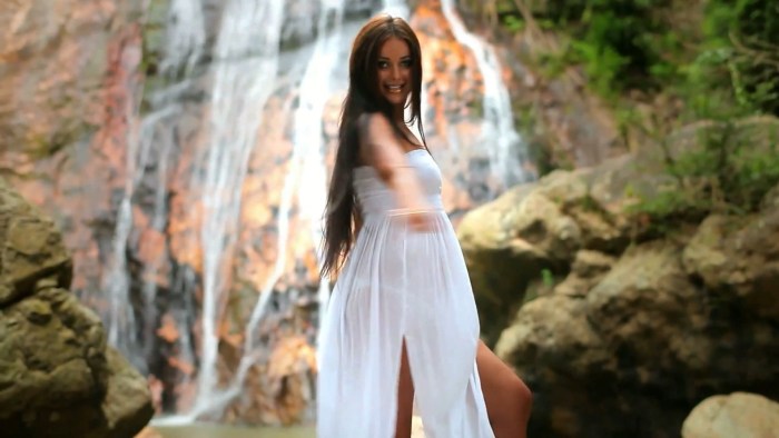 Oksana Fedorova Maxim exotic