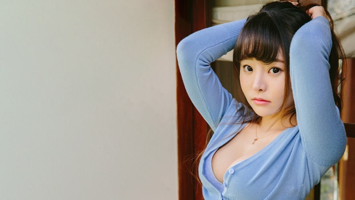 Juicy anime tits to sprinkle