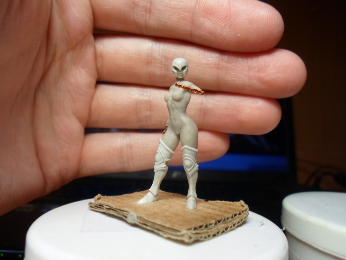 Modeling miniature figures
