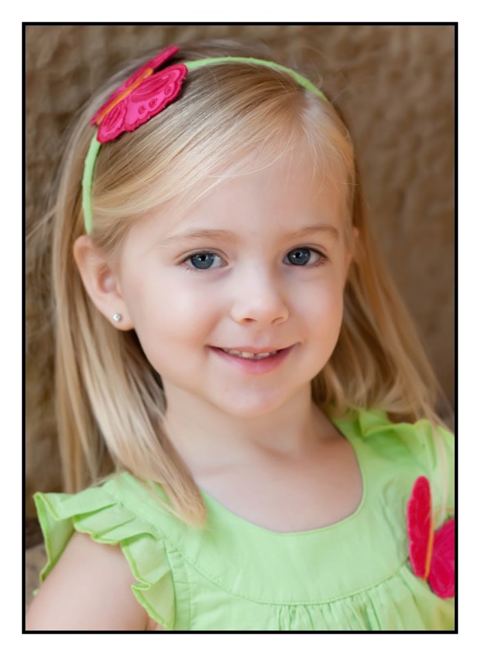 Girl teenager eats ice cream