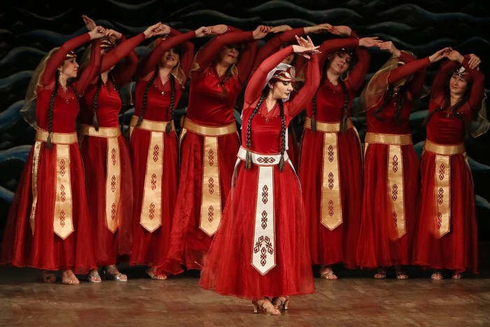 Armenia Uzundar's dance