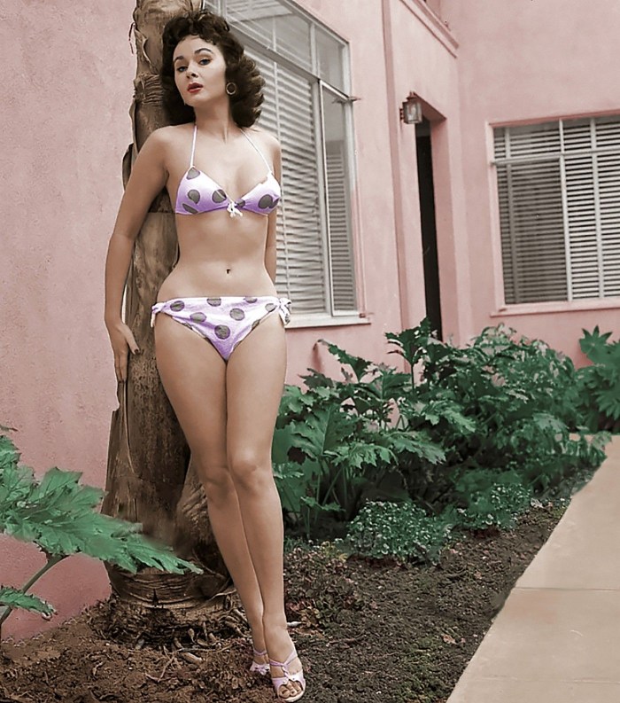 Beautiful women with hairy pubes