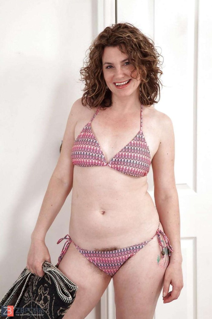 Fat Old Women in bras