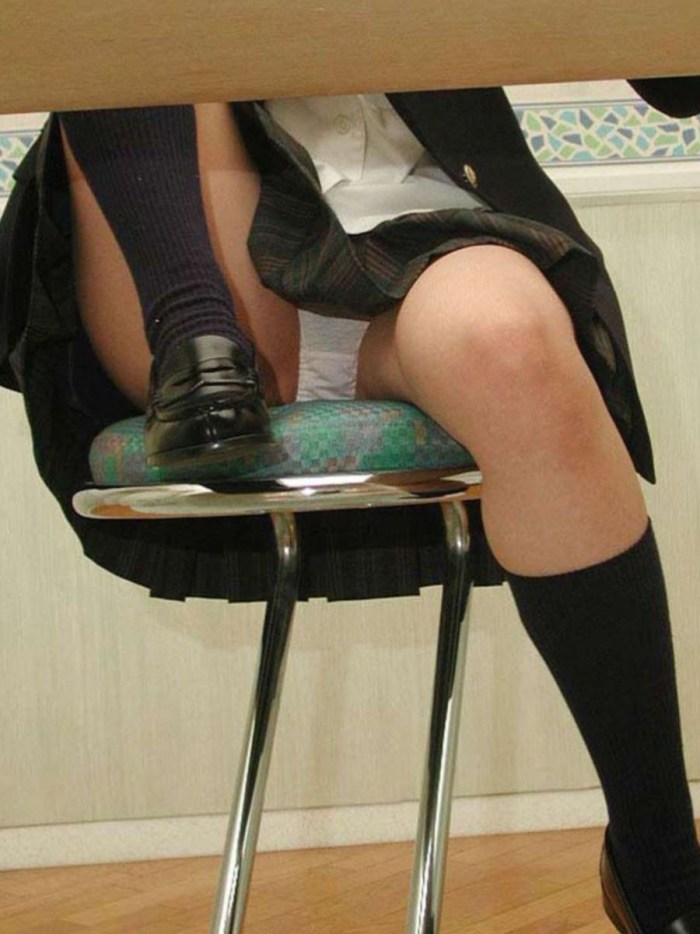 Beautiful ass under the skirt