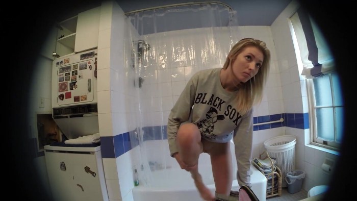 Nice Ass Stepsister in Bathroom Caught by Hidden Camera