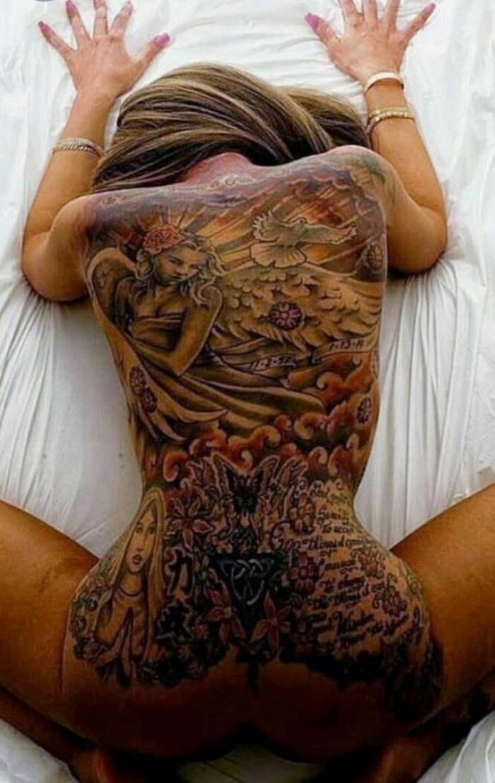 Cool tattoos in intimate places