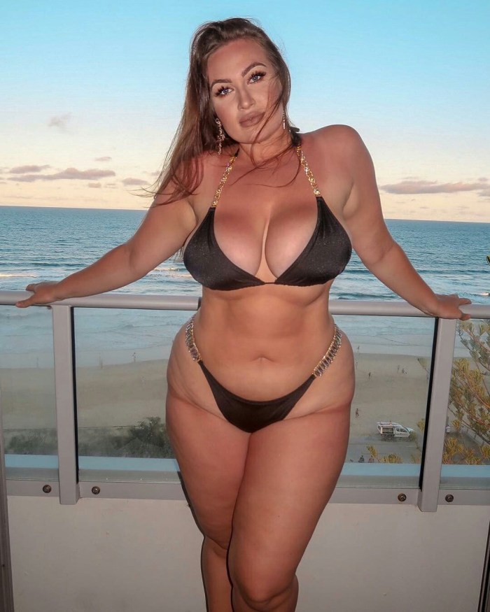 Model XL Anna Bernadina