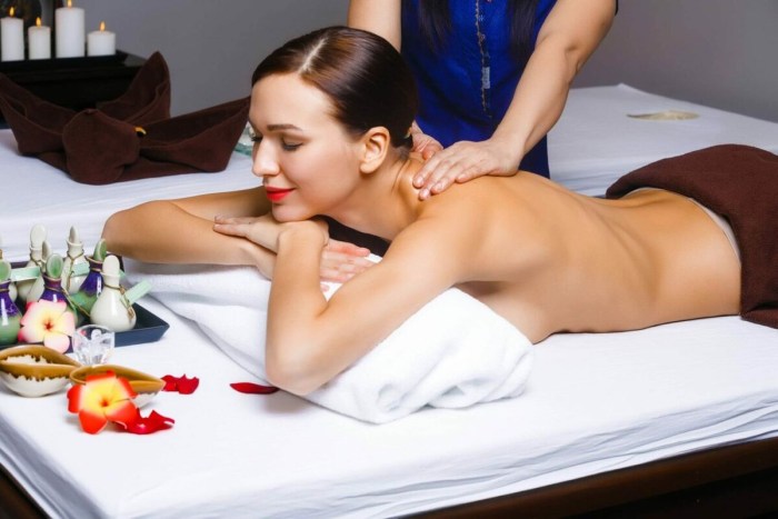 Massage to a beautiful girl