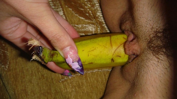 Lara Brooks Masturbation Banana