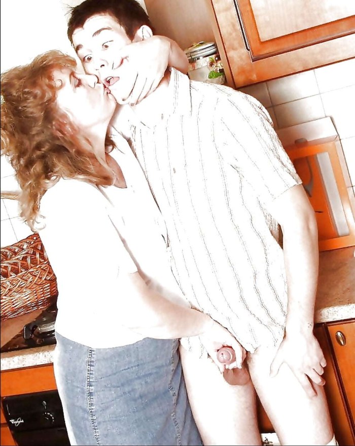 Mature Mother Seduces Her Sons Best Friend