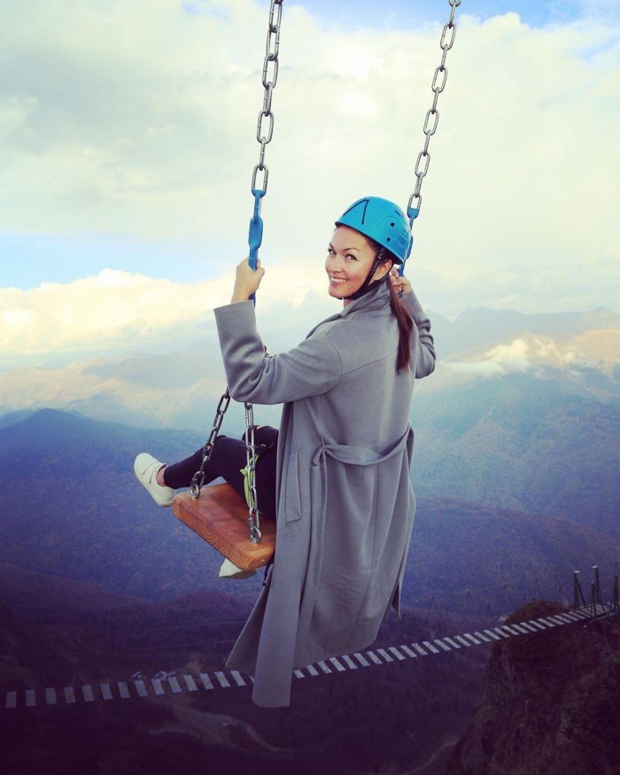 Julia Takshin in the series Balabol