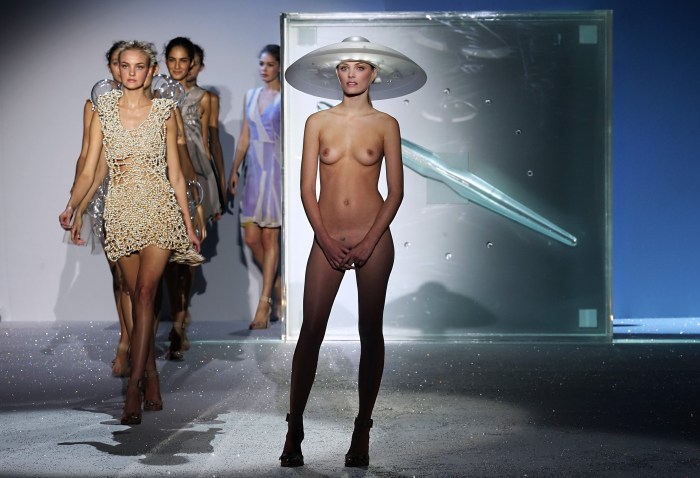 Charlie Le Minda Charlie Le NakeD