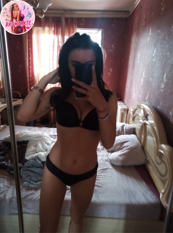 Ploval private brunettes