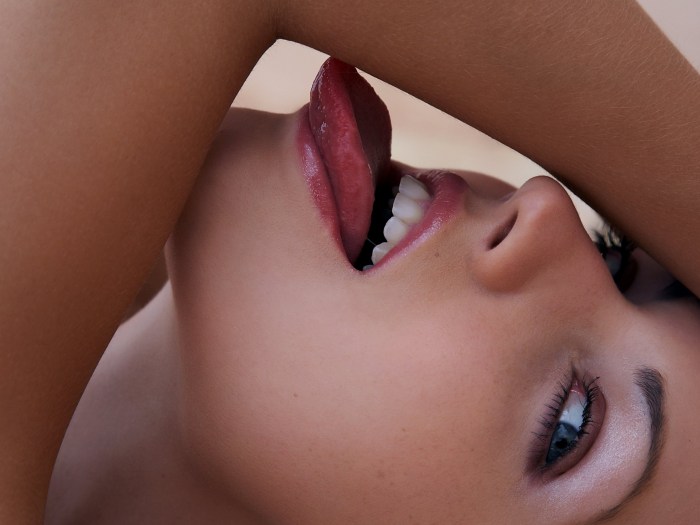 Naked girls close -up