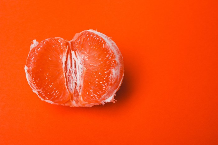 Grapefruit symbol of the vagina